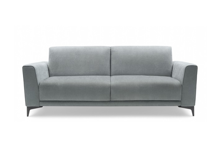 Schlafsofa, das durch Umklappen der Rückenlehne geöffnet und umgestellt werden kann