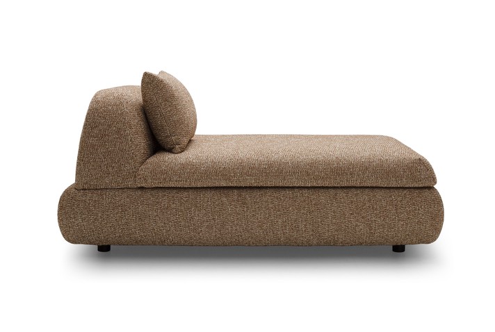 Seitenansicht der Chaiselongue mit Rückenkissen