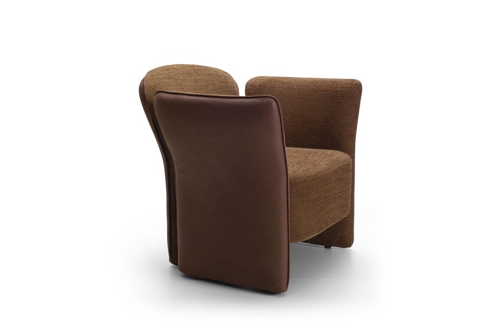 Seitenansicht des Sessels im neu interpretierten Cockpit-Design