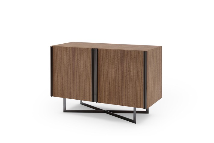 Profile, 2-türiges Sideboard in Canaletto Nussbaum Ausführung