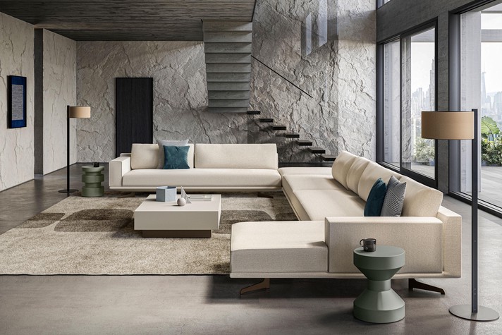  Ecksofa in der Mitte des Raums