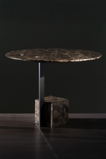 Cubetto coffee table with matching marble top and base