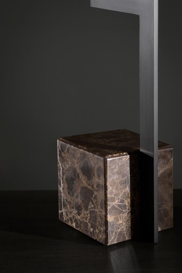 Cubetto coffee table with Silver Gray polished iron frame