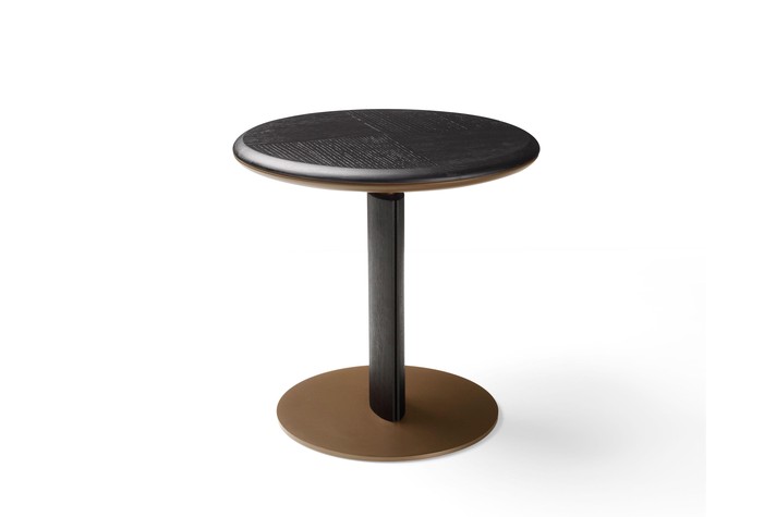 Round end table with wooden top and central base
