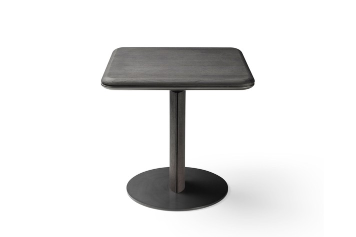 Square end table with wooden top and central base