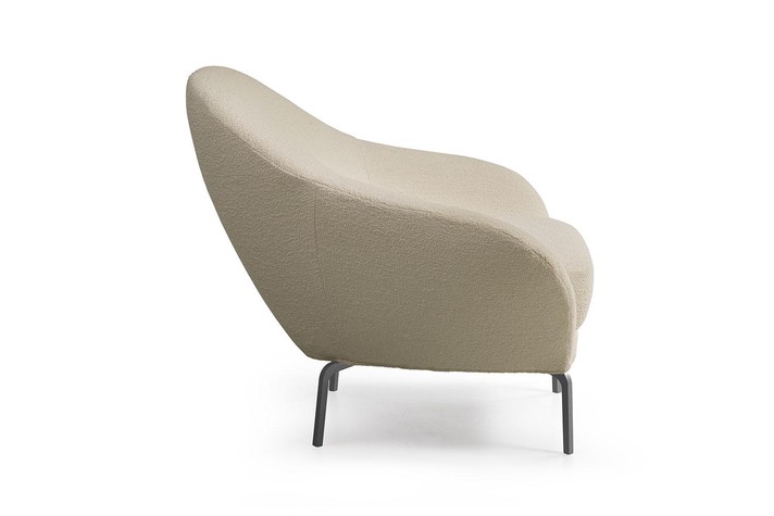 Detail of the slanted backrest