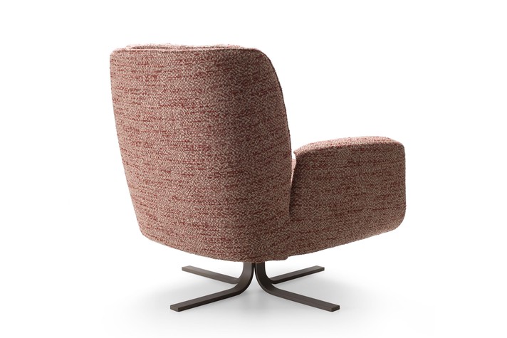 Back view of the spacious firm backrest on the spoke base