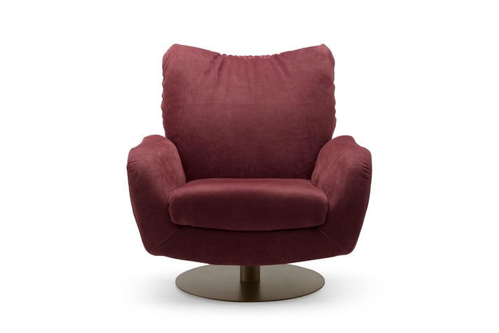 Front view of the armchair with the backrest in an intermediate position