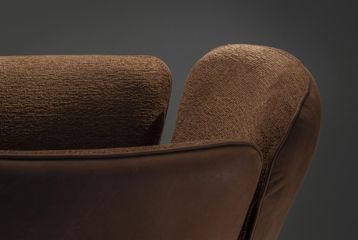 Detail of the two-tone armrest and backrest