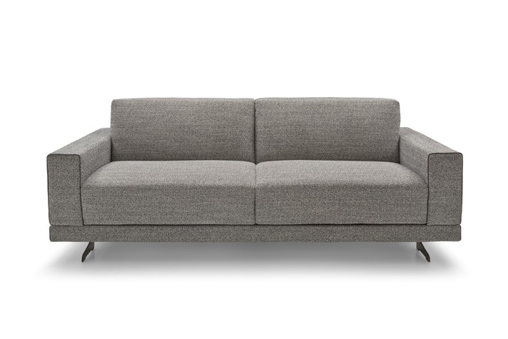 Sleeper sofa with large armrests (width 17 cm)
