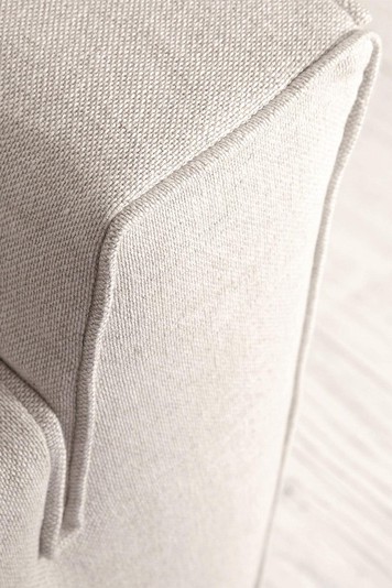 Detail of the arm with corded seam