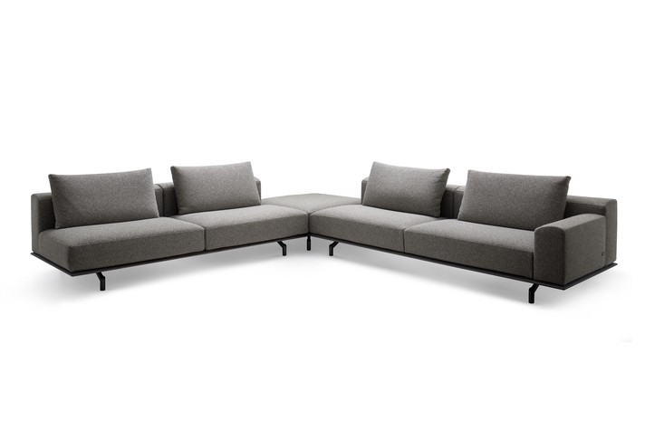 Sectional sofa with an open corner element