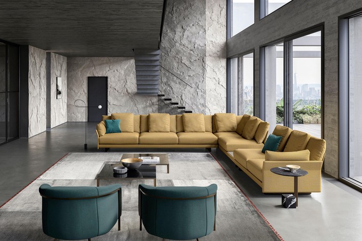 Modular corner sofa with a backless central element