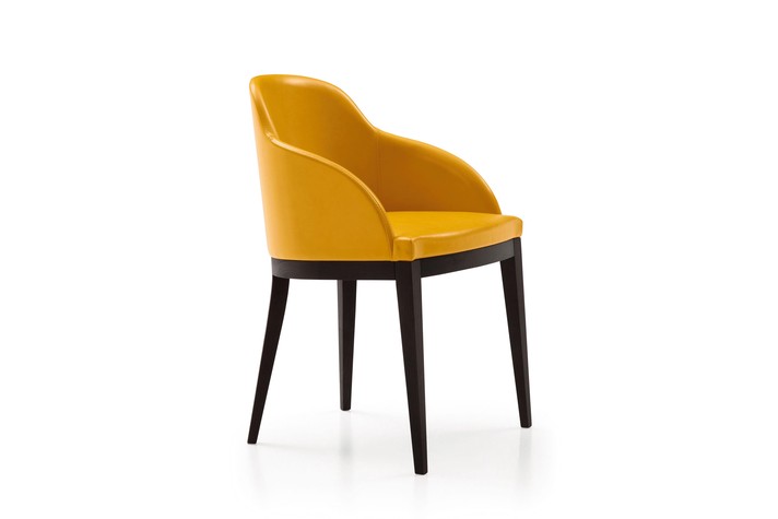 Curved seat and armrests for a cosy seating experience