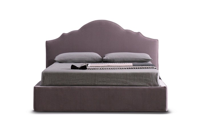 A very feminine and romantic bed, available in fabric, leather and velvet