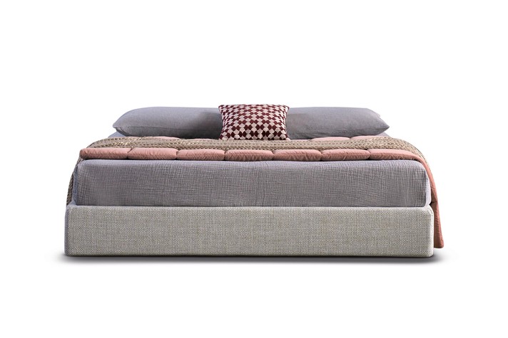 Minimalist yet ultra-customisable look available in lots of colours, in fabric, velvet and leather