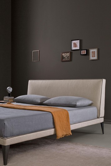 Headboard with contrast piping