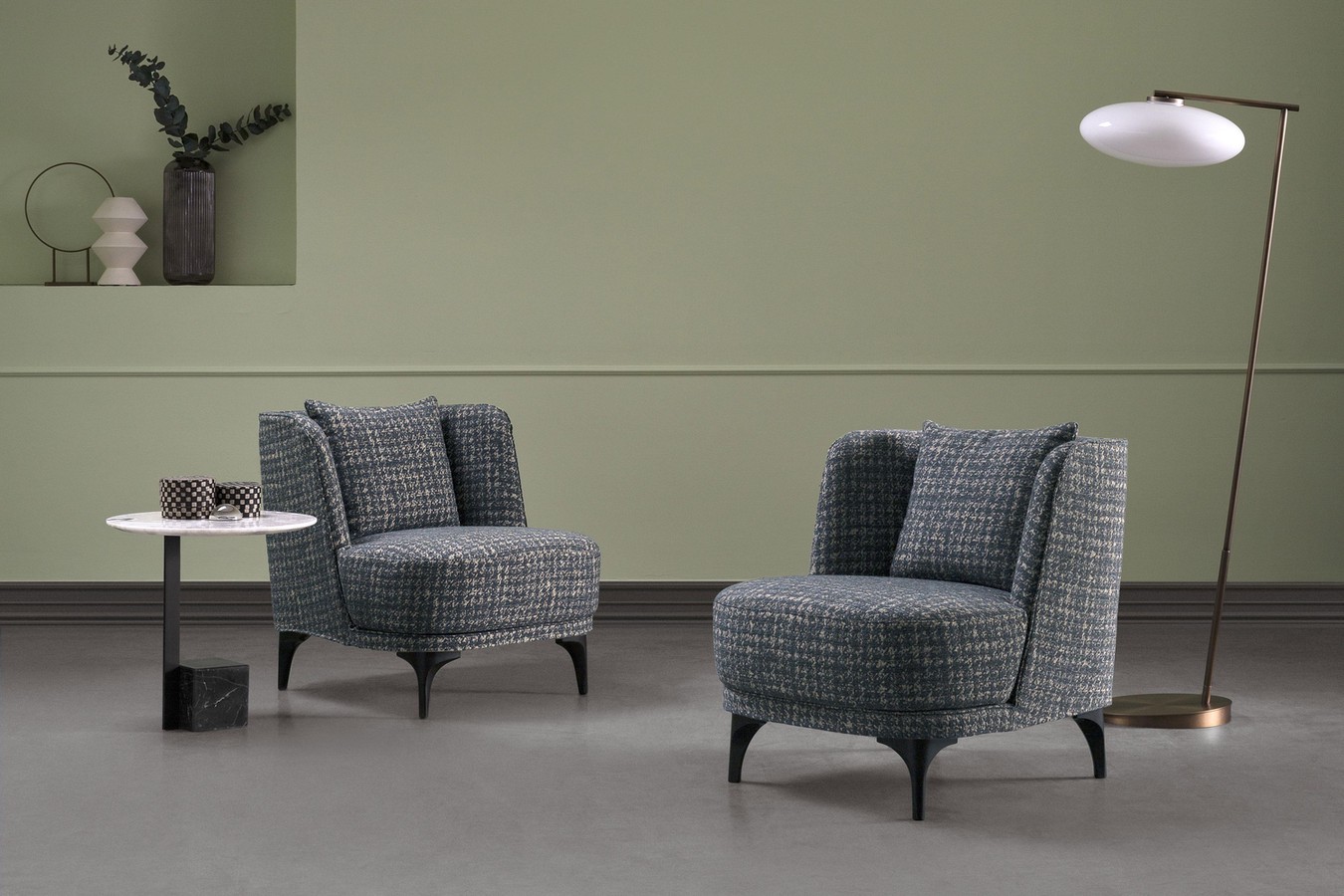 Luna, petit fauteuil de salon en style crapaud moderne, design Michele Mantovani