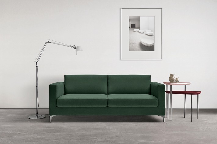 In versione lineare, il divano si trasforma in letto singolo large, piazza e mezza, matrimoniale francese o standard