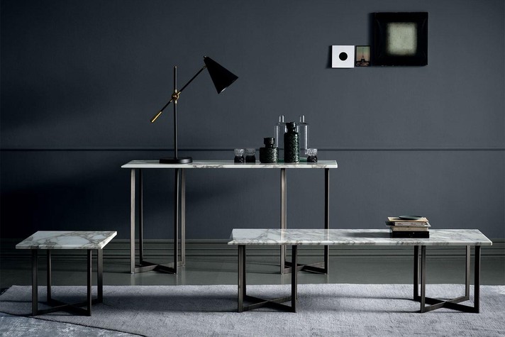 Blunt, collezione di consolle con piano in marmo bianco, nero o marrone in varianti pregiate