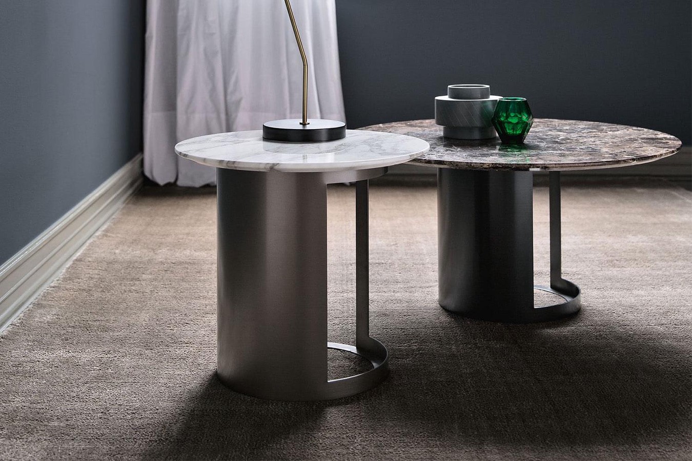 Ci, collezione di preziosi tavolini bassi di design in marmo screziato