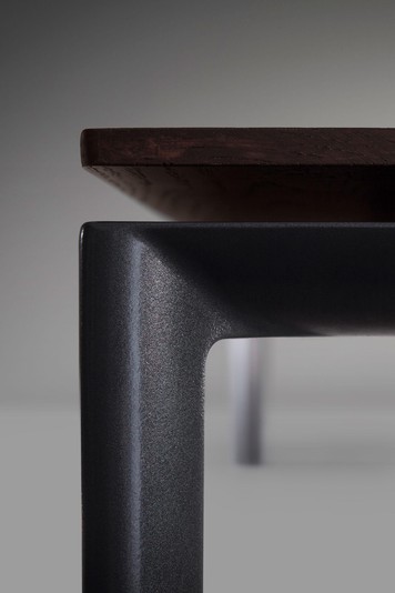 Tavolino Man-Go con piano quadrato o rettangolare e struttura in alluminio color Antracite