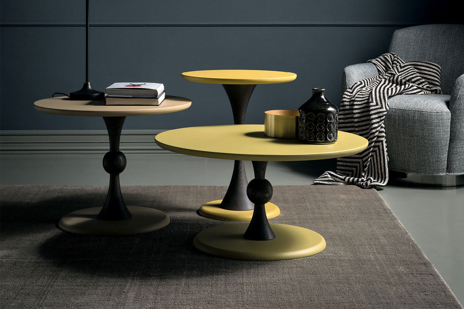 Clessidra, collezione di tavolini da caffè rotondi alti 60, 50 o 40 cm