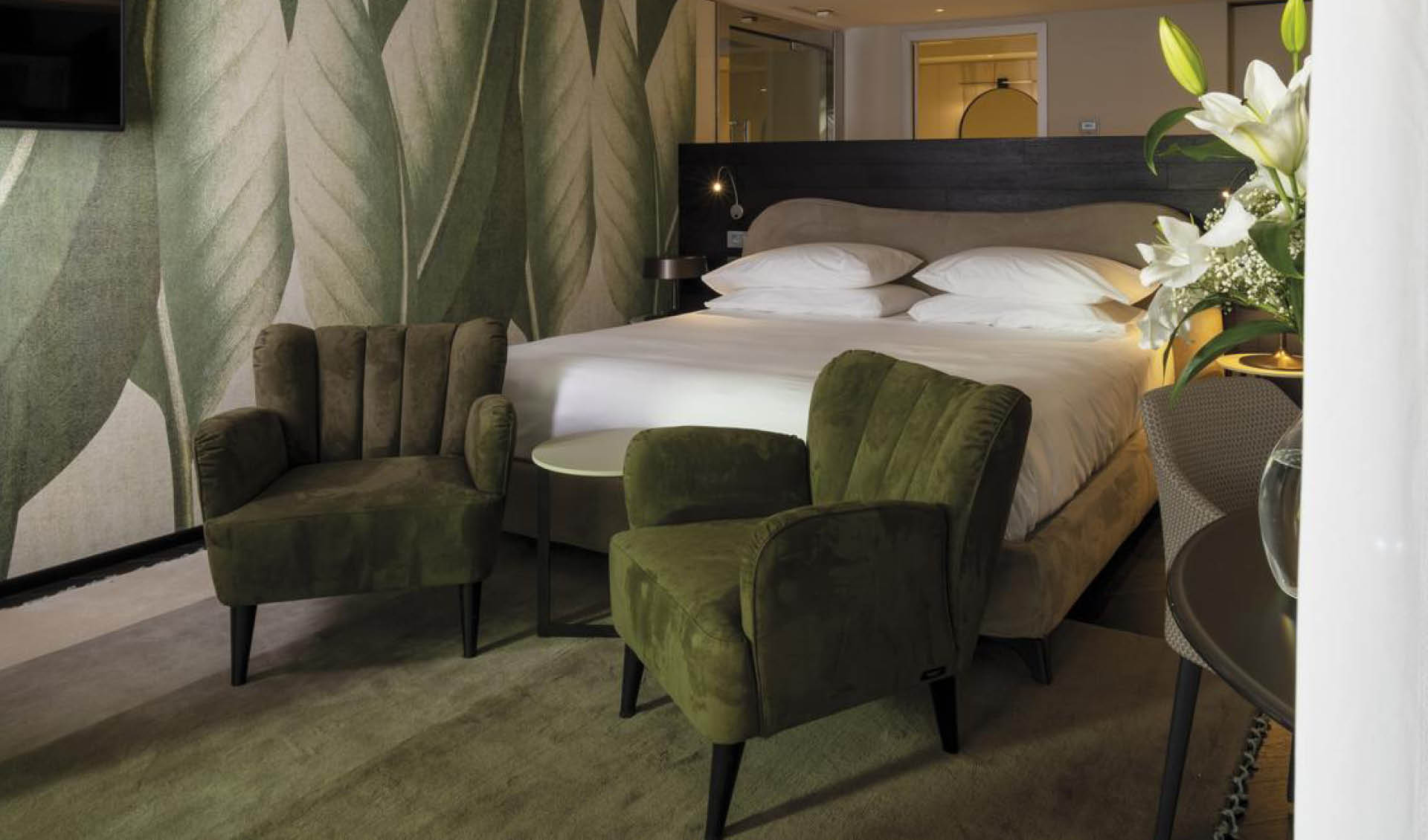 Bianca Relais hotel room with Bodema armchairs